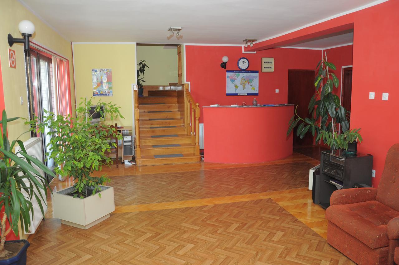 Smestaj - Sobe Marvel Ni Extérieur photo